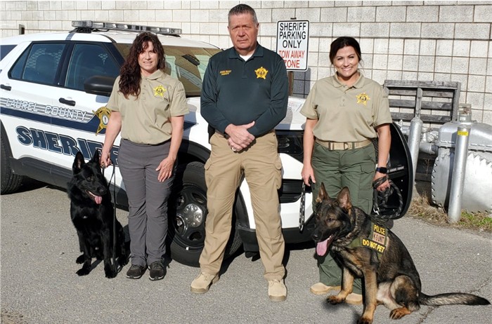 ClayCoNews - Two Additional K-9 Teams Available in Southeast Kentucky through the Laurel County Sheriff's Office - Cindy Cobb - K-9 "Chaos” - John Root - Michelle Day - K-9 "Dakota"