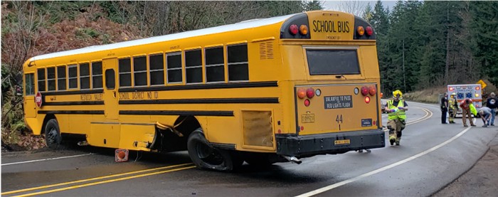 SCHOOL BUS crash 11 19 21 OR 700