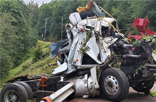 CMV Crash Linn County OR