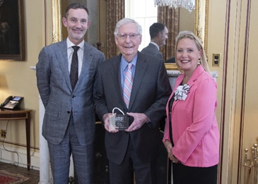 images3/NEWS_PICS/Scott_Vinson-Senator_McConnell-Dana_Midkiff.jpg#joomlaImage://local-images3/NEWS_PICS/Scott_Vinson-Senator_McConnell-Dana_Midkiff.jpg?width=365&amp;height=261: https://www.clayconews.com/