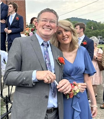 images3/NEWS_PICS/Thomas_Massie-Rhonda.jpg: https://www.clayconews.com/